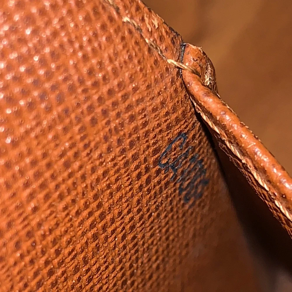 Authentic Louis Vuitton Small Ring Agenda Cover